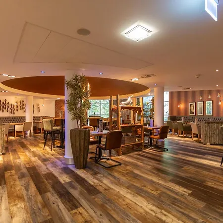 Drayton Manor Hotel-3